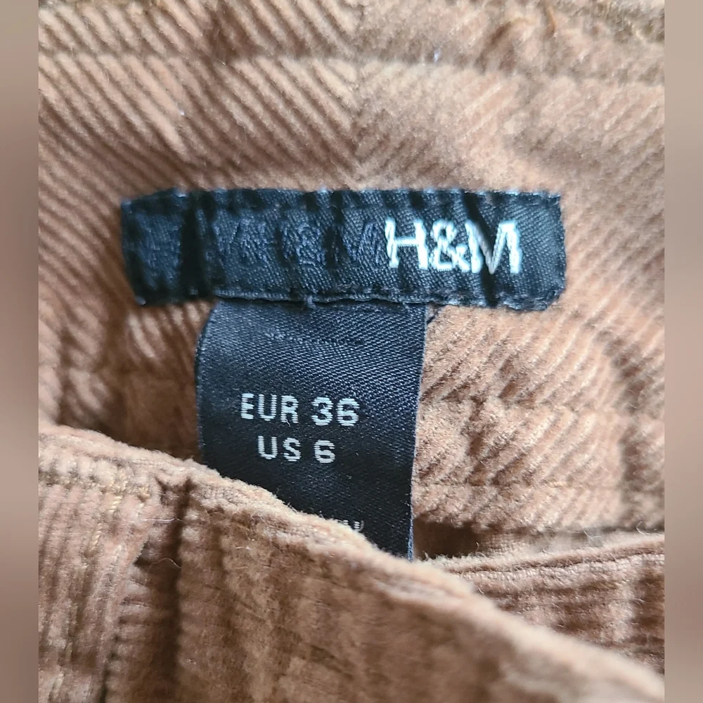 H&M Light Brown Fine Courderoy Cropped Pants Size 6 - Picture 4 of 9